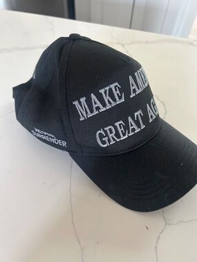 Black 'Make America Great Again' Embroidered Baseball Cap